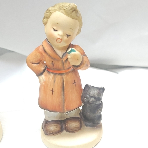 Vintage Napco Figurines - Picture 5 of 8